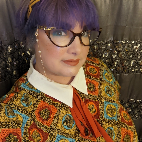 Meet your Posher, Kitty - Picture 2 of 4